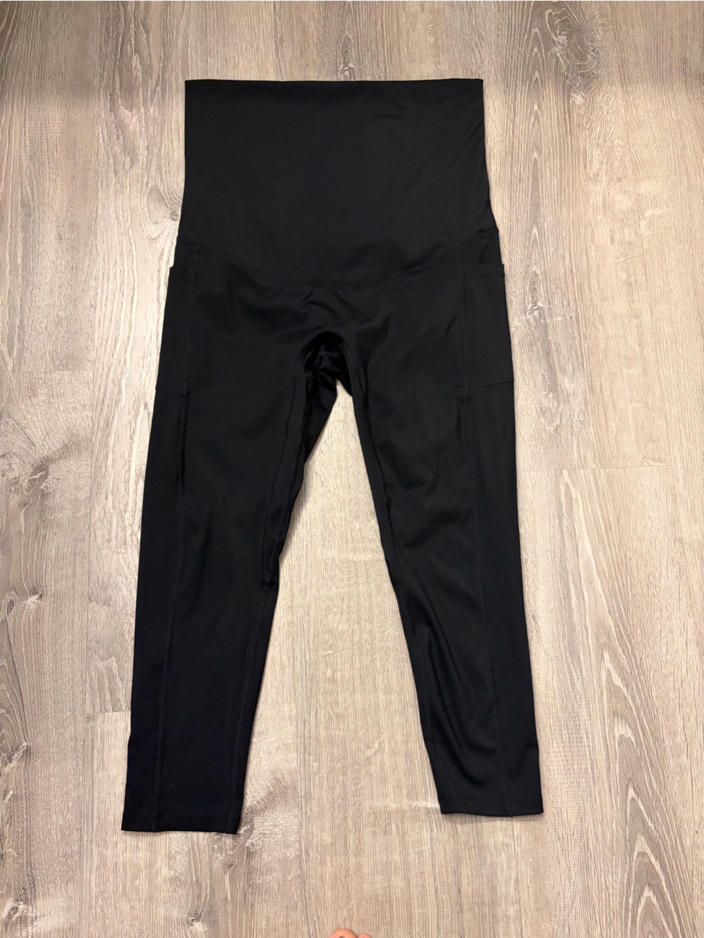 Women's POSHDIVAH Maternity Full Panel Capri Athletic Leggings- Size M